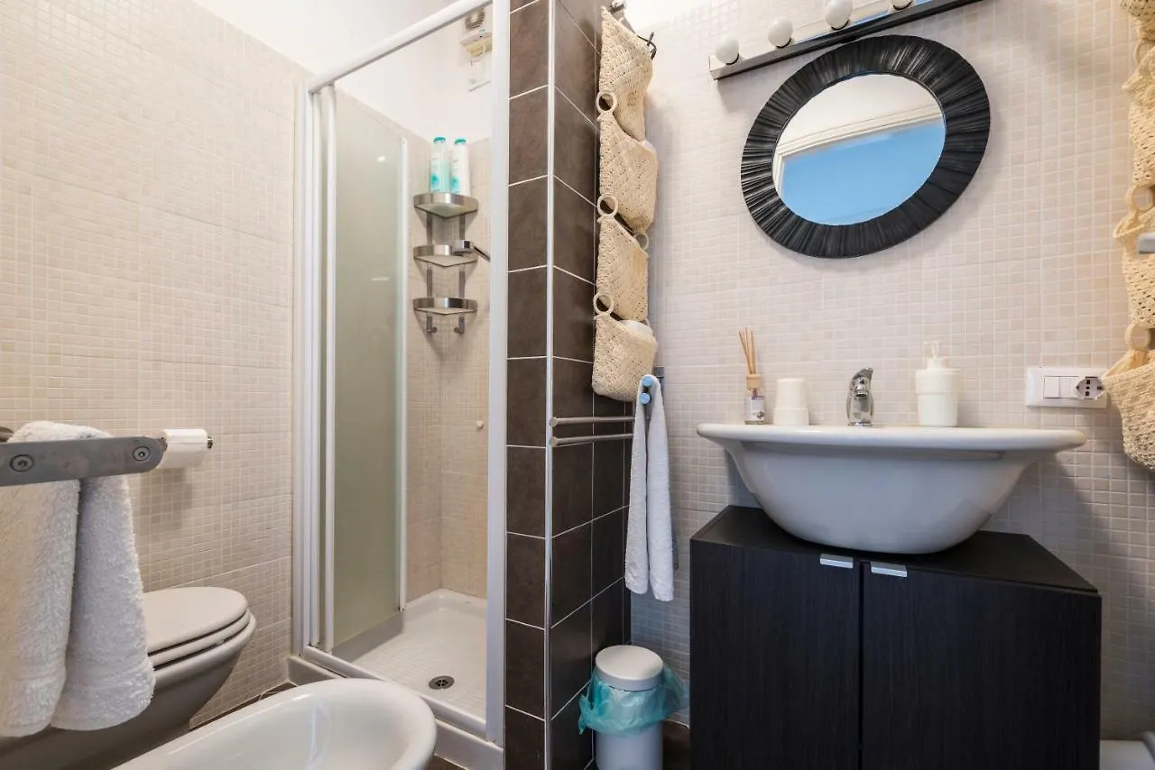 Appartamento Balkissa San Felice del Benaco Apartamento